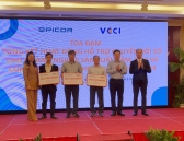 CTY NHỰA HƯNG PHÁT NHẬN GIẢI DIGITAL TRANSFORMATION AWARD DO CTY EPICOR VIỆT NAM TRAO TẶNG